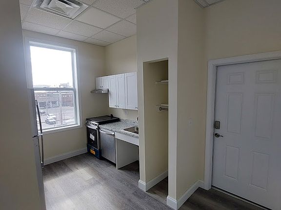 4th image of 491 Main St #4