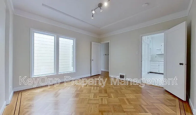 534 30th Ave — Photo 6