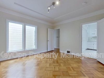 534 30th Ave - Main Image