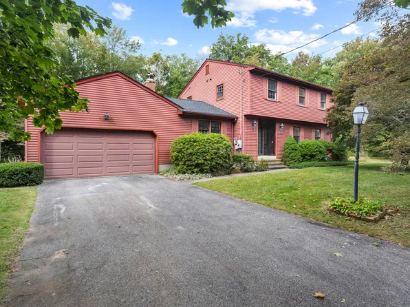 11 Brookfield Drive, East Lyme, CT 06333