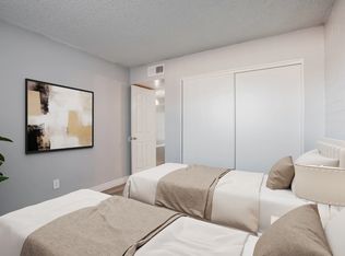 2048 N Greenfield Rd #310, Phoenix, AZ 85016