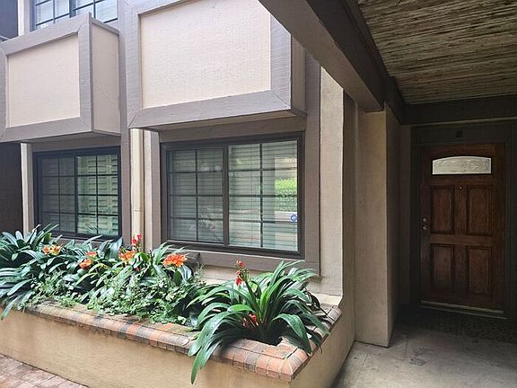 5th image of 8880 Villa La Jolla Dr Unit 107