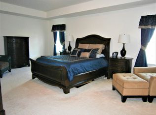 432 Stapleford Ln, Fuquay Varina, NC 27526