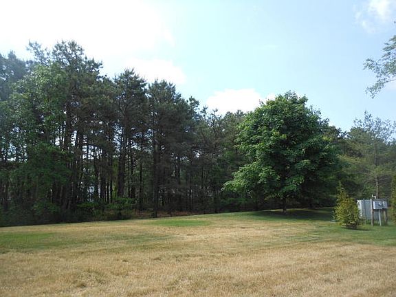 4th image of 11 Greylawn Dr #1000