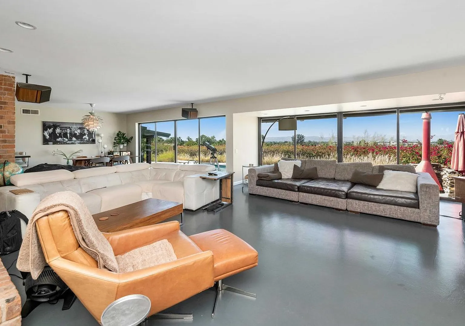 5526 N. Camelback Canyon Dr, Phoenix, AZ 85018 — Photo 1