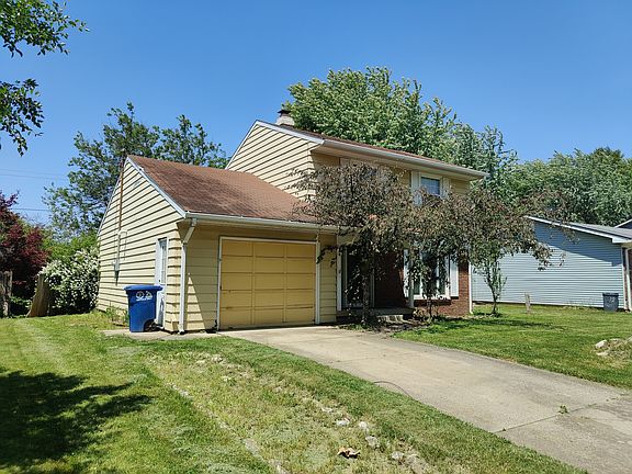 2nd image of 2221 W Hampton Blvd