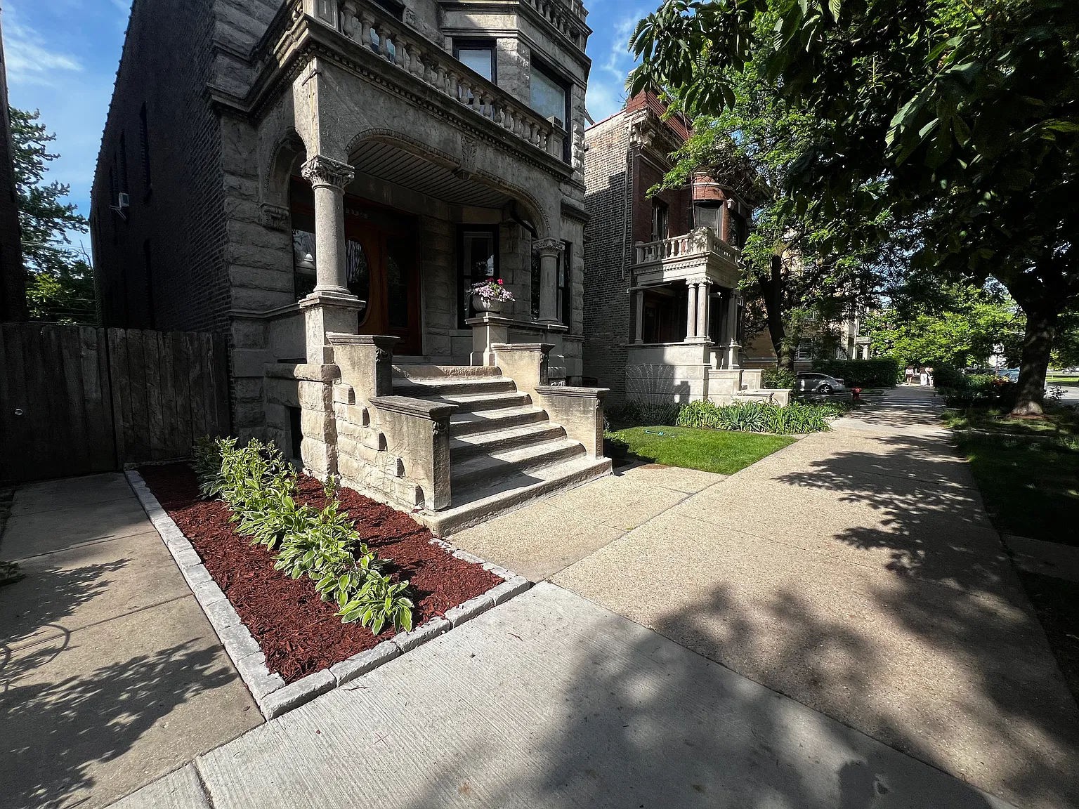 3 bed, 1500 sqft, $3,150 — Photo 2