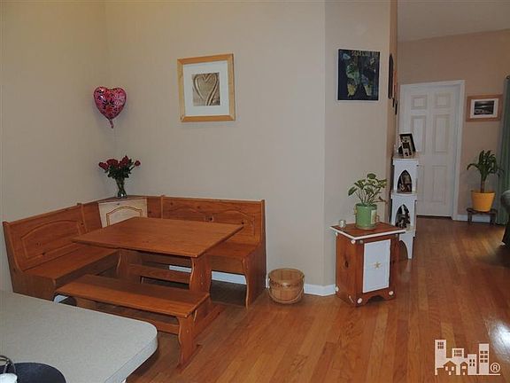 5th image of 220 Hibiscus Way