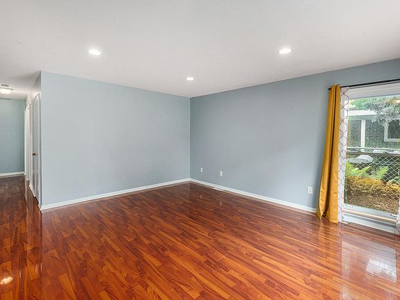 3rd image of 1276 Dulong Ave