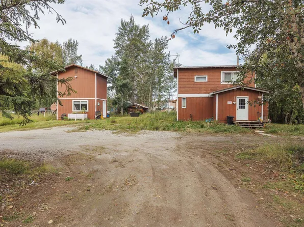 2432 Burtis Ave, North Pole, AK 99705