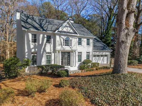 2125 Fairfax Dr, Alpharetta, GA 30009