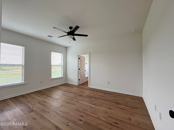 5th image of 214 Tatum Ln