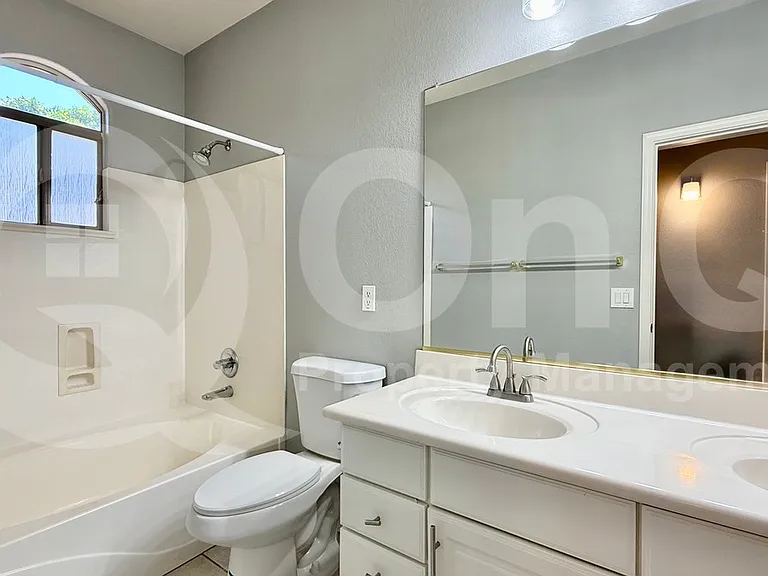 1530 E Toledo St — Photo 24