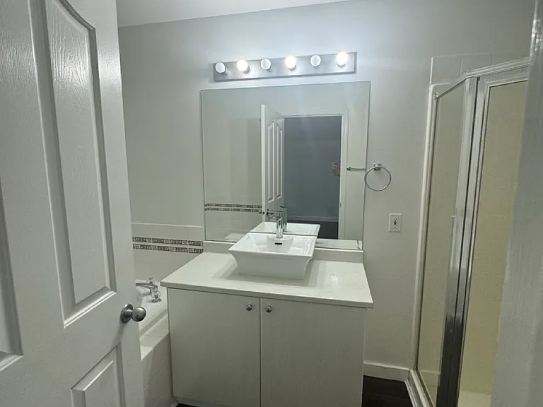 243A Maple Cres — Photo 14