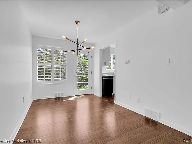 1035 N Old Woodward Ave #5 — Photo 8