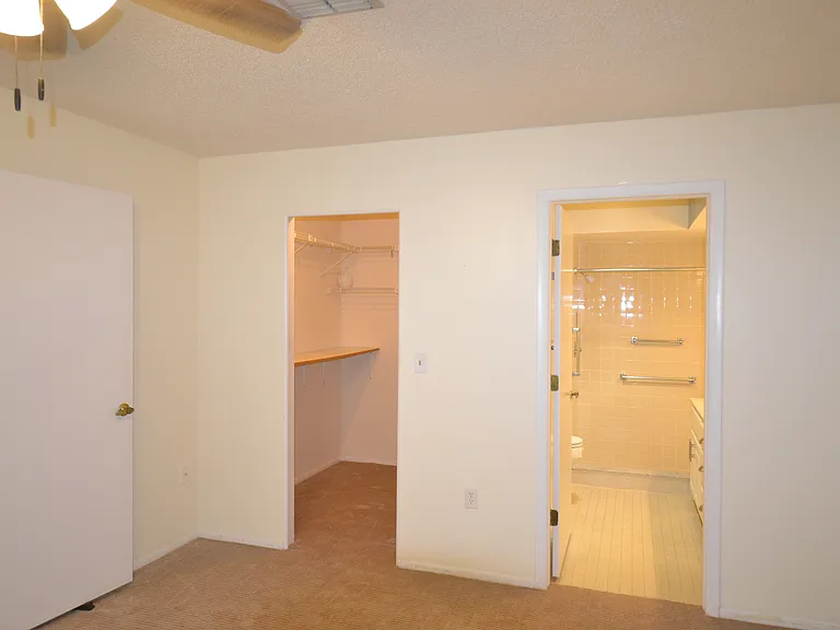 4814 Grist Mill Cir — Photo 28