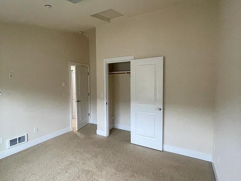 834 N 145th Ln — Photo 13