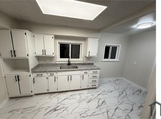 8 Dewitt St, Pittsburgh, PA 15211