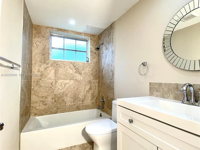 3926 Segovia St #3926 — Photo 19
