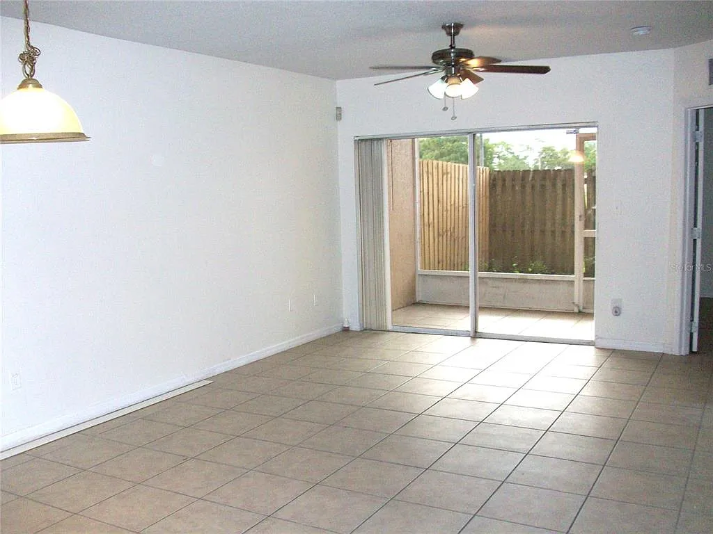 3 bed, 2.0 bath, 1200 sqft, $1,850 — Photo 2