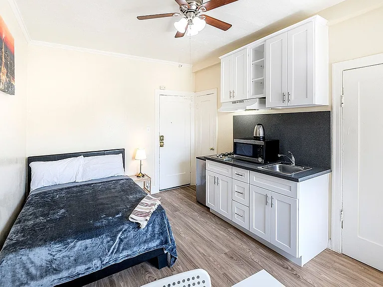 Arthur Emery Apartments — Photo 8