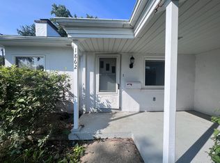 1862 Lake Michigan Dr NW, Grand Rapids, MI 49504