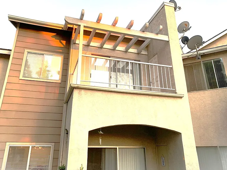 2410 N Towne Ave #3 — Photo 2