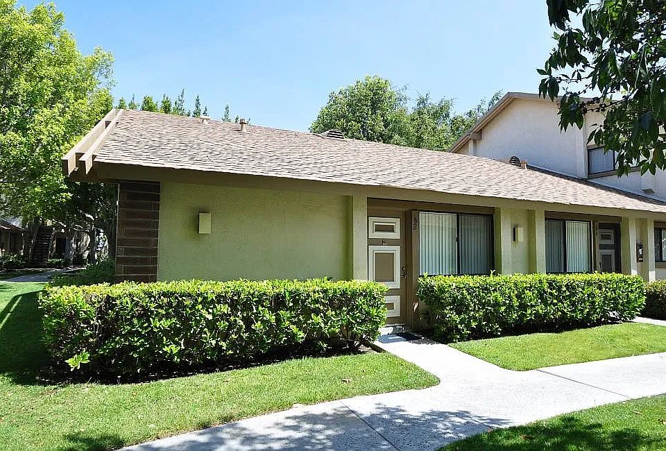 Beautifully landscaped and maintained grounds!