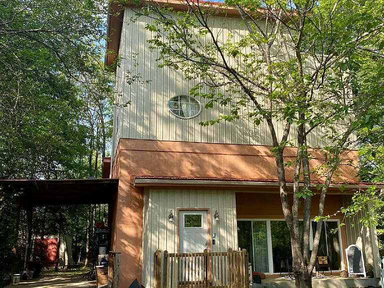 200 Northside Dr — Photo 1
