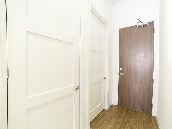 4th image of 220 Dundurn St S #134