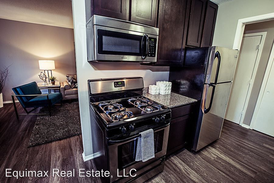 1st image of 441 Lynnhurst Ave W APT 302