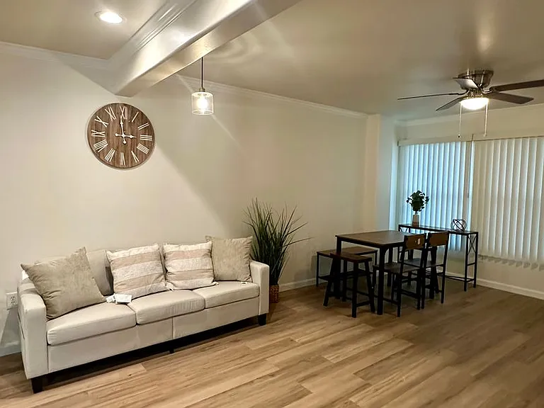 3205 Midway Dr — Photo 9
