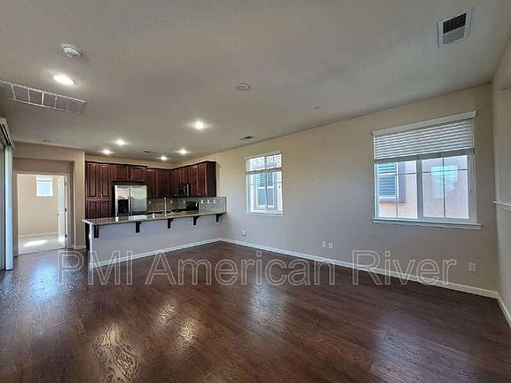 4th image of 2356 Wharton Ln