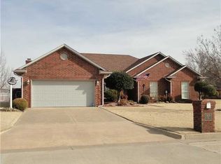 505 Pool Ln, Shawnee, OK 74801