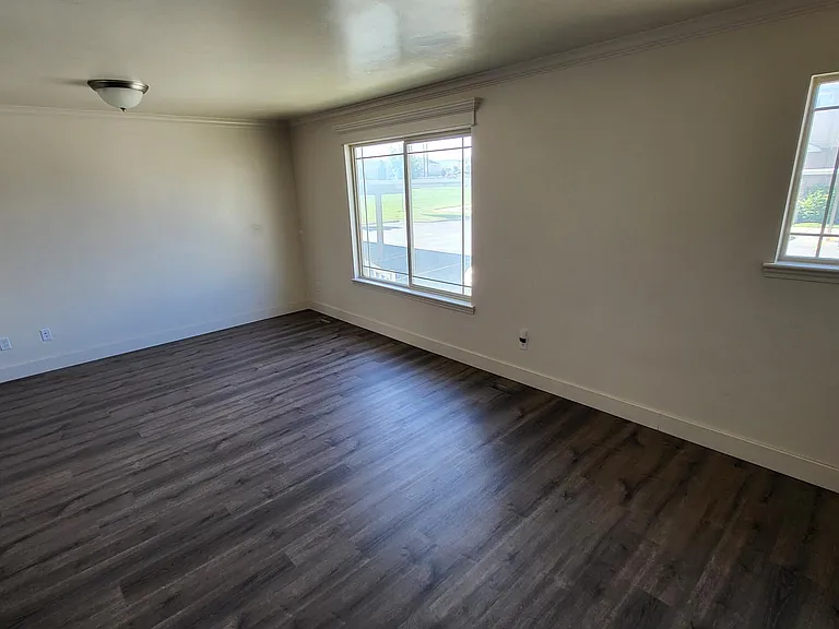 8045 N Plum Creek Dr — Photo 4