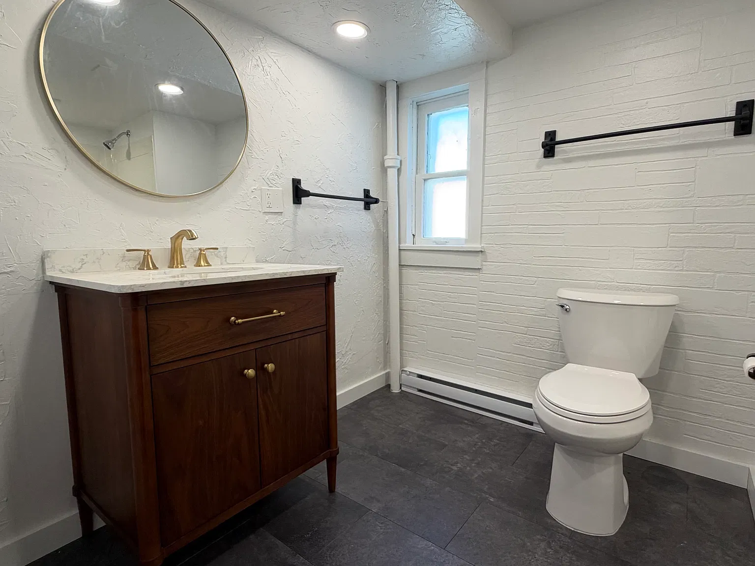 2 bed, 900 sqft, $875 — Photo 2