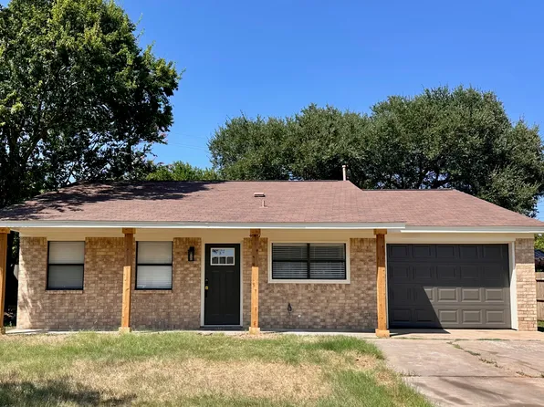 4437 Kirkwood Dr, Bryan, TX 77802