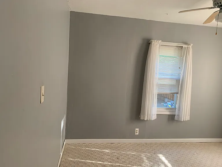159 Erskine Ave — Photo 12