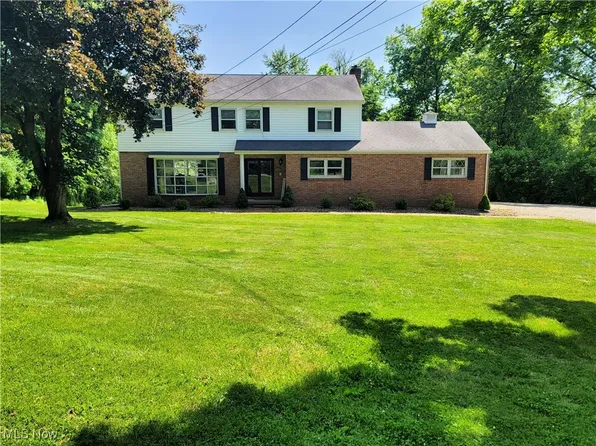 1150 Wilbur Ave, Norton, OH 44203