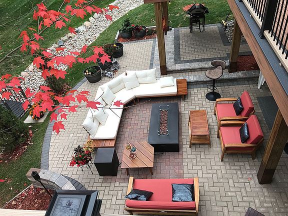 2nd image of 560 Trillium Dr