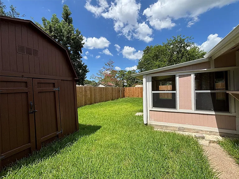 4526 McCleester Dr — Photo 18