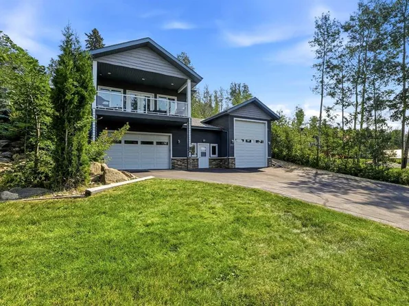 707 NW Elk St, Sunbreaker Cove, AB T0M 0H0