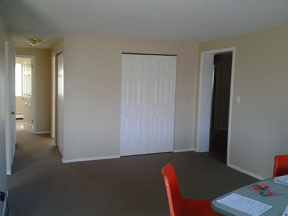 2nd image of 5693 Chevrolet Blvd APT B213