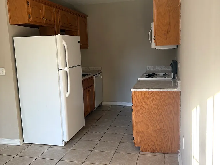 2036 Edgewood Dr #2 — Photo 13