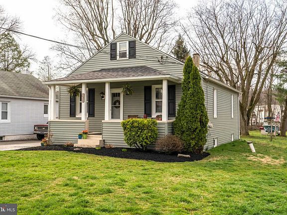 2nd image of 2280 Miller Ave