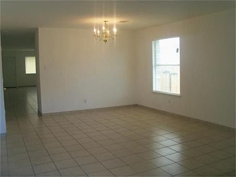 2nd image of 15220 Drusillas Dr