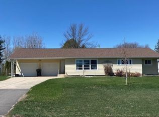 110 Robert St, Ostrander, MN 55961