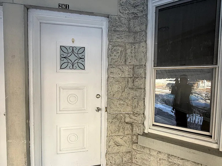 261 N Washington St #261 — Photo 2