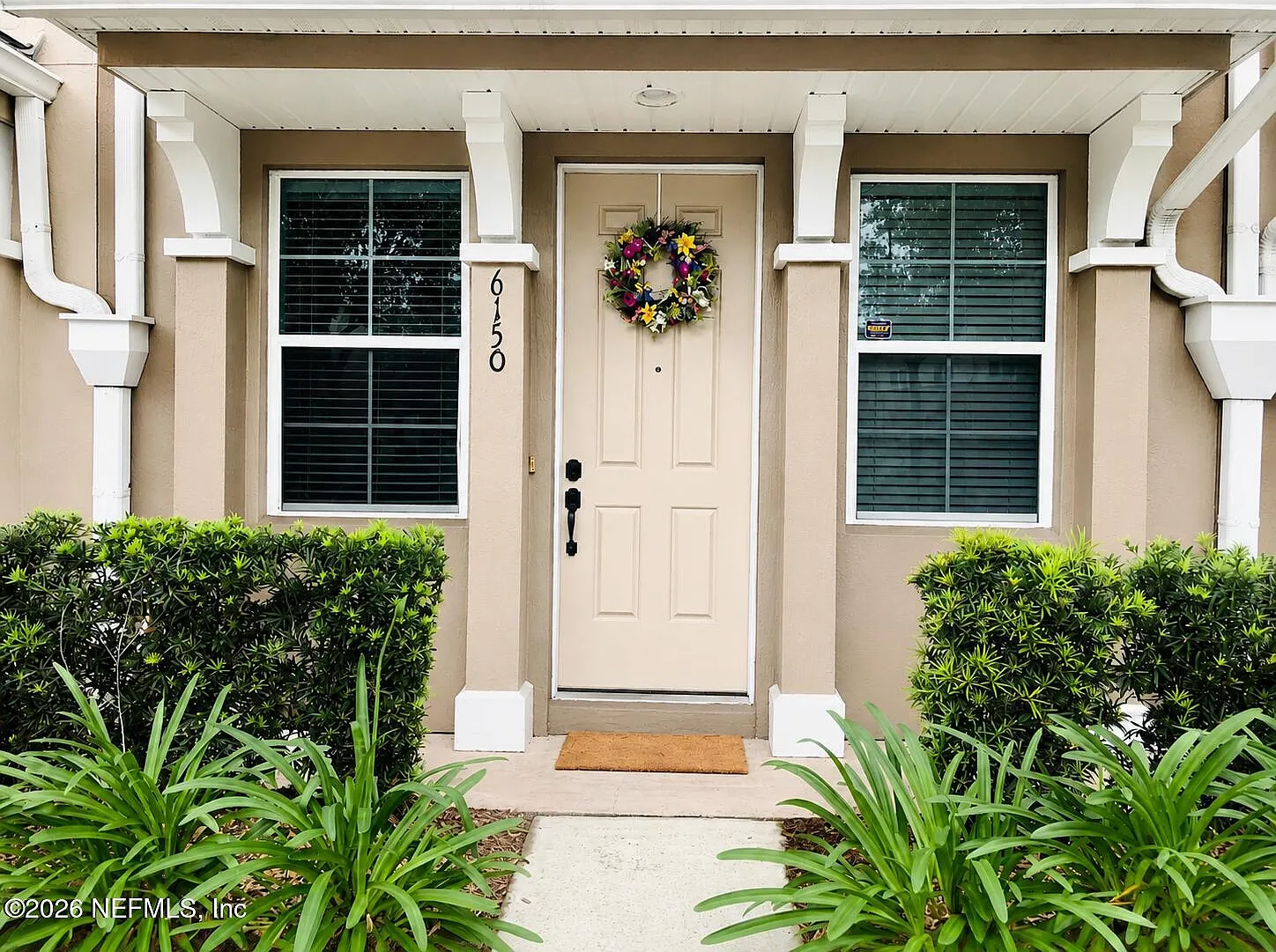 2 bed, 2.5 bath, 1360 sqft, $1,750 — Photo 2
