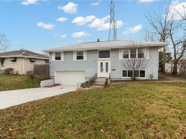 5826 Middlebrook Blvd, Brookpark, OH 44142